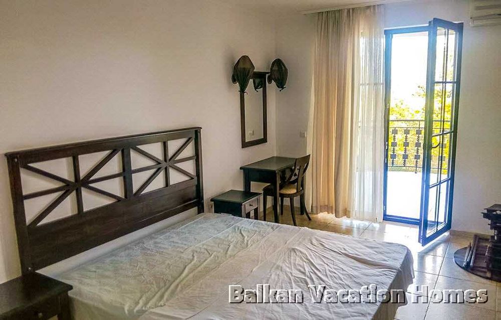 Продава се Тристаен апартамент в Обзор - 113 кв.м за 510 €/кв.м - Снимка #9