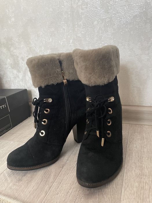 Полусапожки Женские