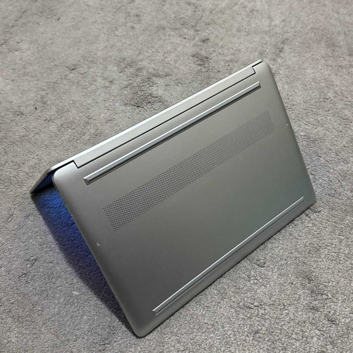 Ноутбук HP Laptop 15 | AMD Ryzen 3 5300 | M2 256GB SSD | DDR4 8GB