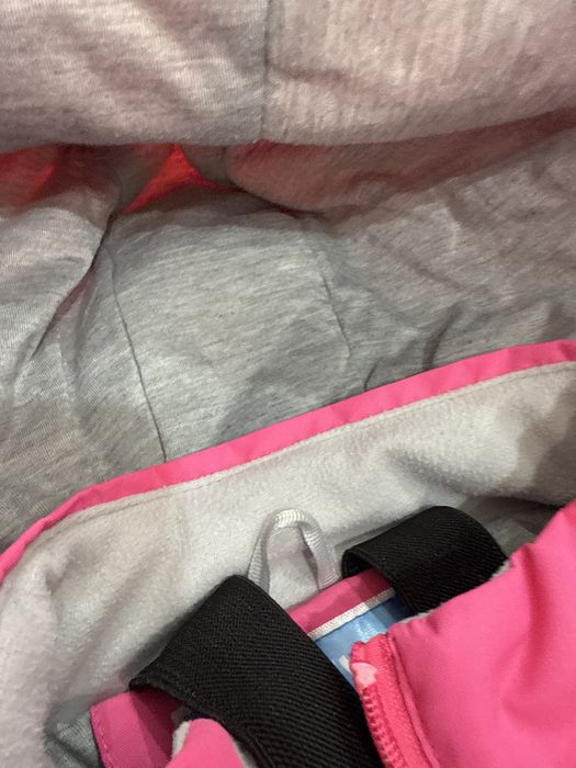 Продам комбинезон Lassye размер 86