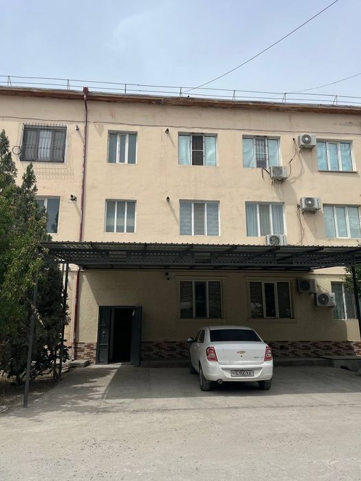 Урганч шахрида 2 каватда 3 хонали квартира сотилади