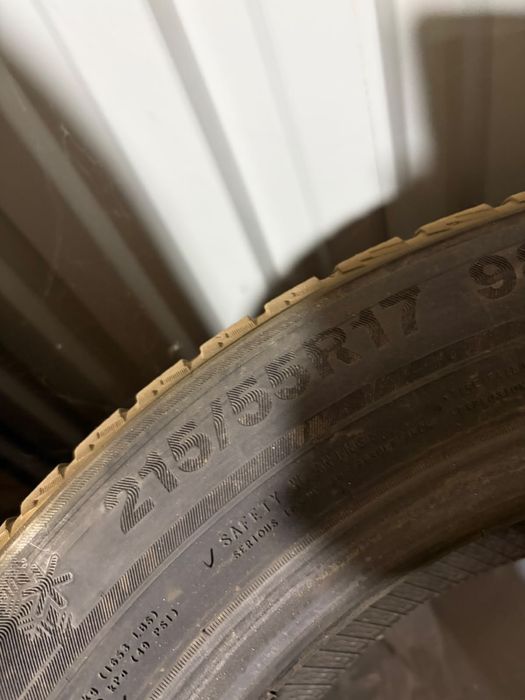Продам шины зима 215/55/17
