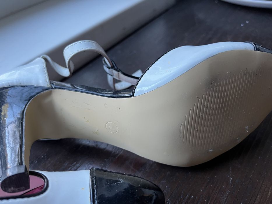 Нови обувки, ретро стил