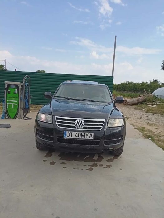Vând Volkswagen Touareg
