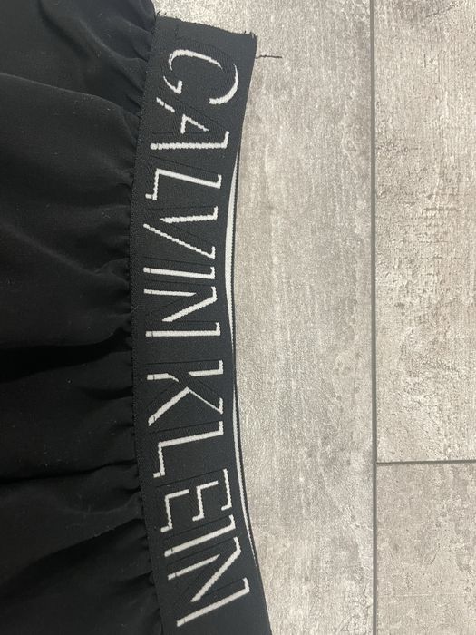 Дамска пола Calvin Klein XS
