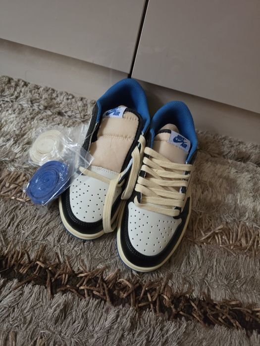Adidași Nike mărimea 36