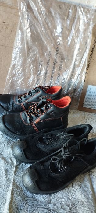 Ботинки рабочие.