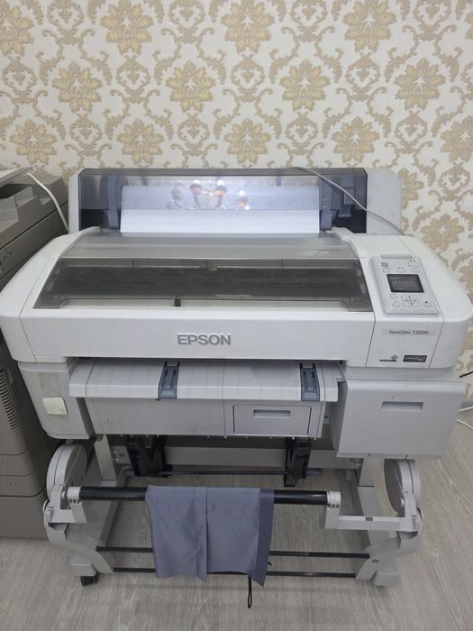 Продам плоттер Epson T3200