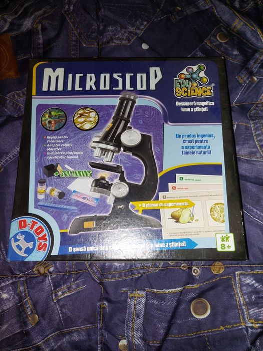 Microscop funcțional