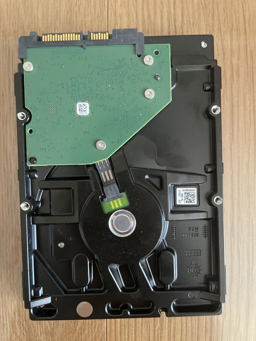 Жосткий диск на 1 TB