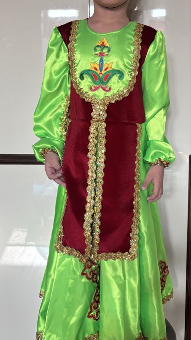 Национальное уйгурское платье