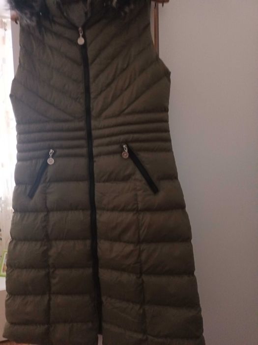 Дълъг дамски пухен елек