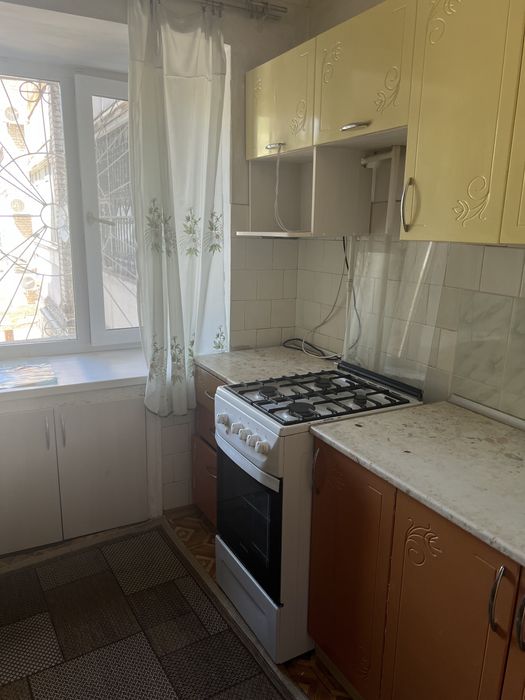 Продам трехкомнатную квартиру