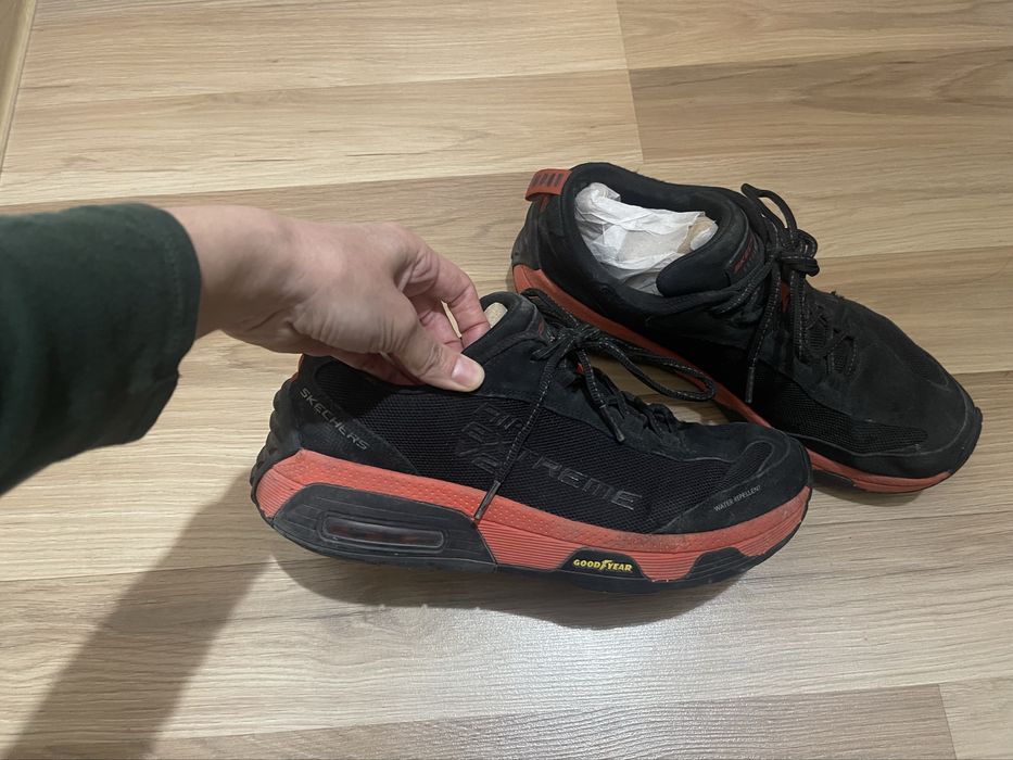 Кроссовки Skechers