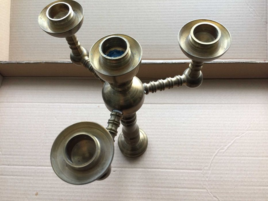 Стар свещник от месинг тежък и масивен