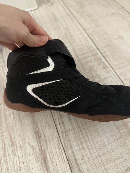 Продам обувь для бокса