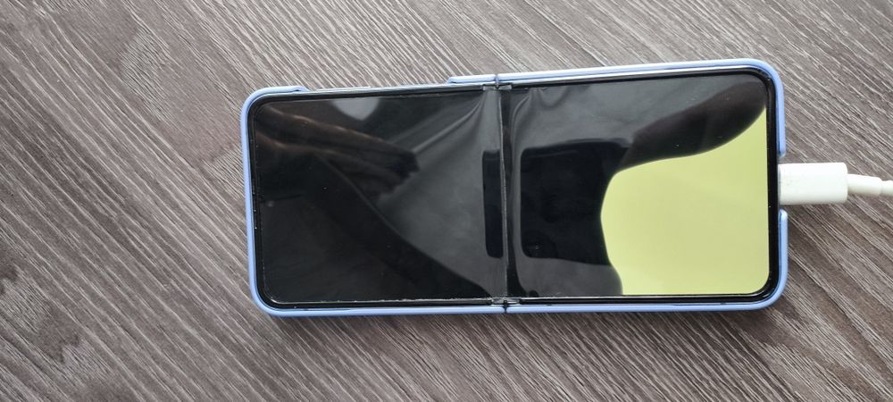 Samsung z flip 4