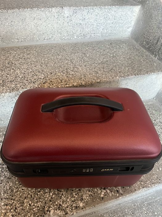 Куфар с цифров код