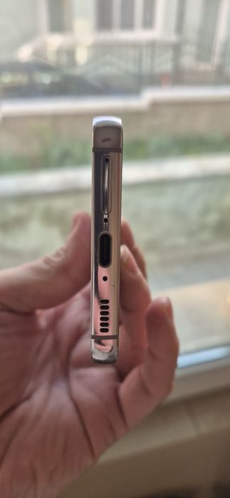 Продавам много запазен телефон s23 - 256 евро