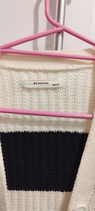 Cardigan reserved fete 8-9 ani