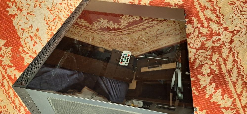 Vând  PRC Born2Game Special Edition Gaming Desktop