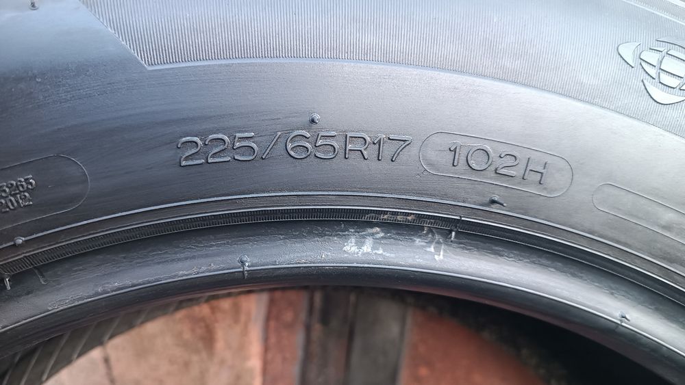 225/65/17 Michelin