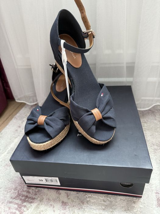 Sandale Tommy marime 39