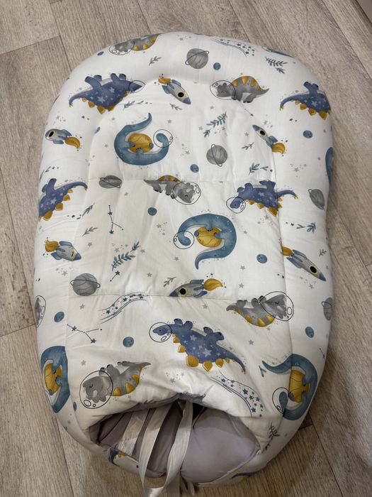 Кокон для новорожденых