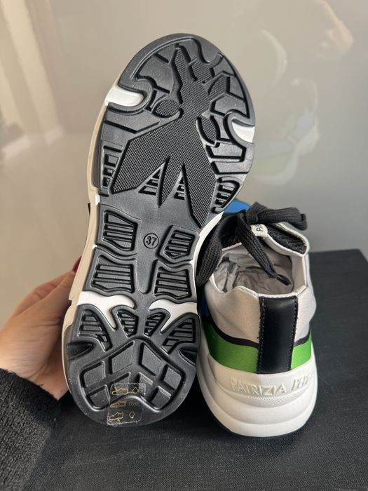 Чисто нови кецове “Patrizia Pepe”