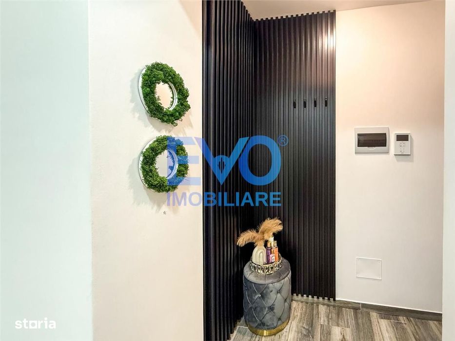 Apartament cu 2 camere, etajul 1, decomandat, geam la baie, zona Rediu