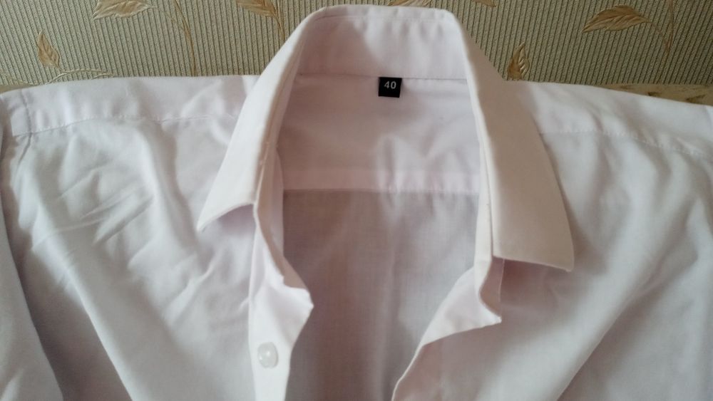 Белые рубашки для мальчика школьника, размер 40.