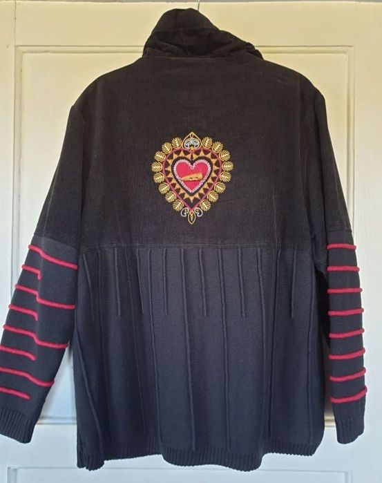 Красивый кардиган