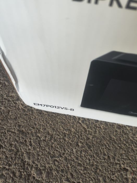 Микроволновка Midea