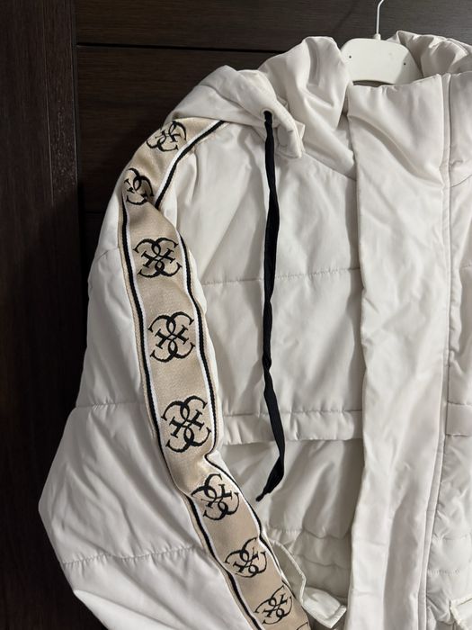 Зимно яке Guess размер С