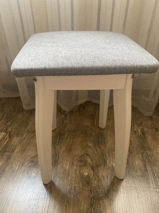 Кухонная табуретка