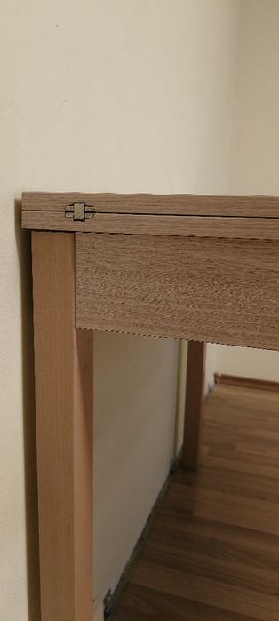 Чисто нова разтегателна трапезна маса