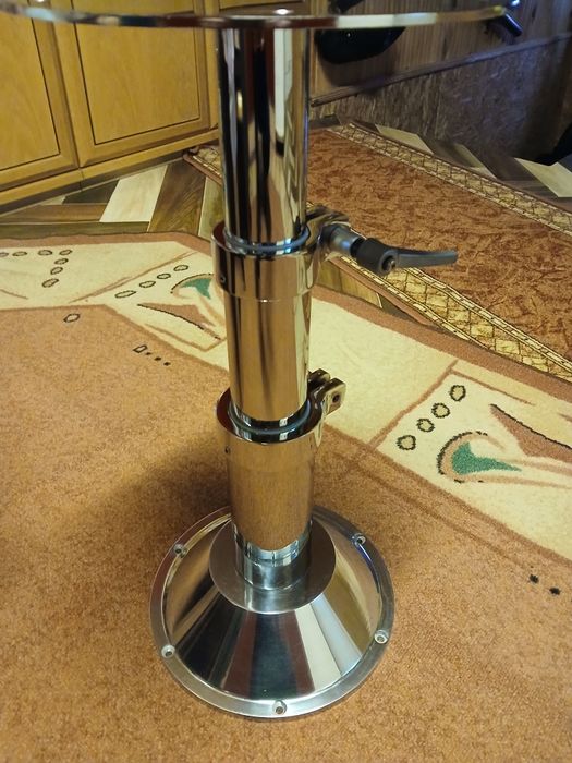 Телескопична стойка за яхти и каравани