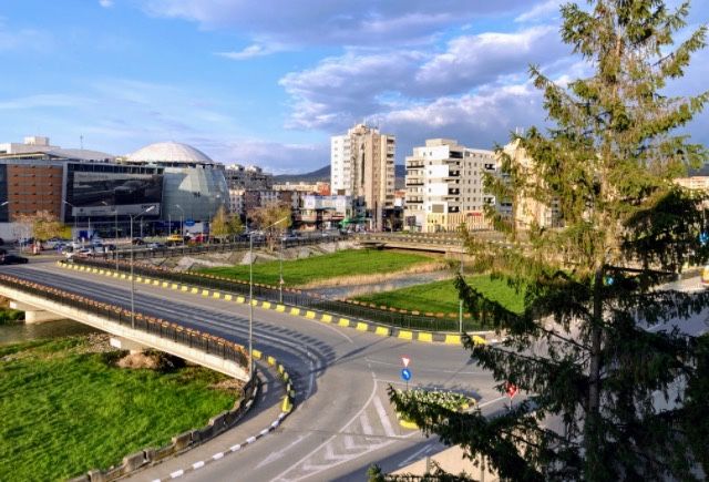 Închiriez apartament 2 camere