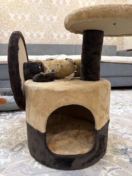 Продам домик когтеточку для кошек