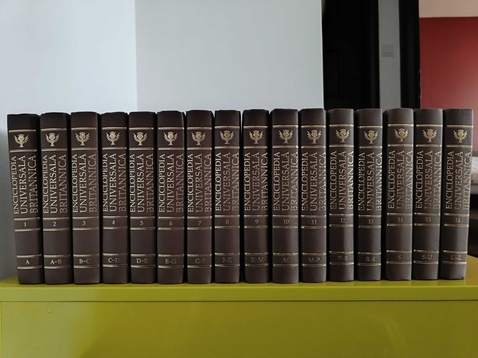 Colectie completa Enciclopedia Universala Britanica contine 16 volume
