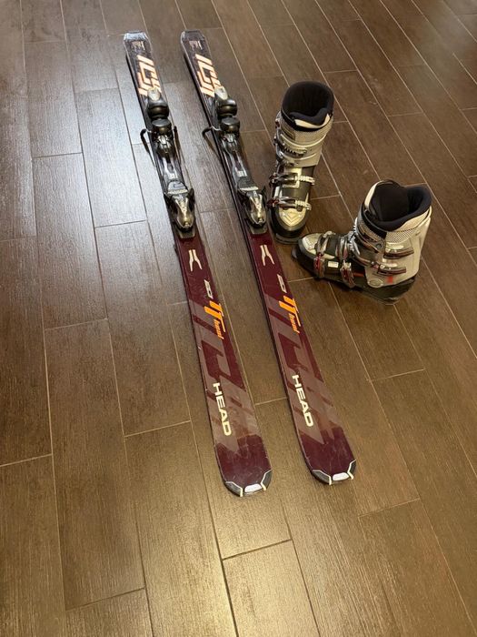 Clapari si ski-uri marca Head