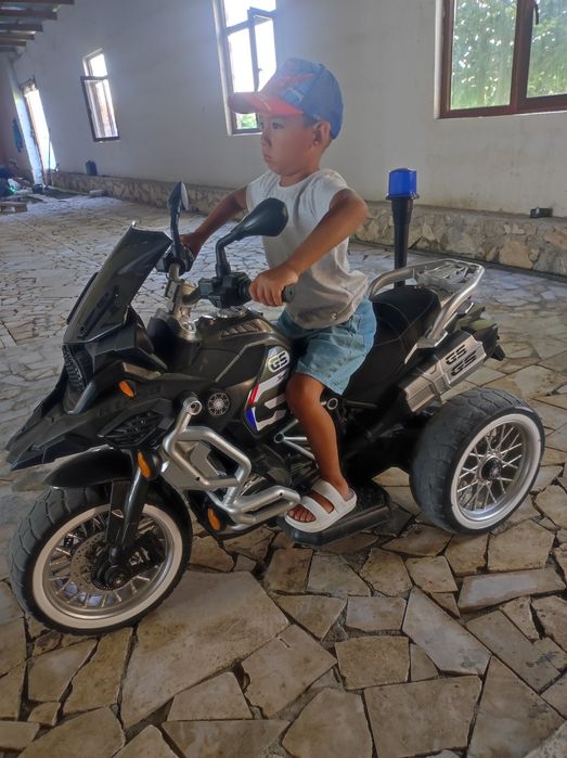 Скутер детский продается