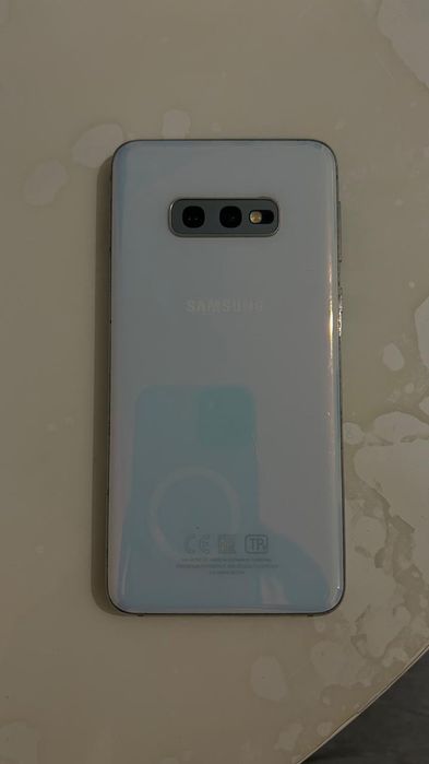 Samsung Galaxy S10e