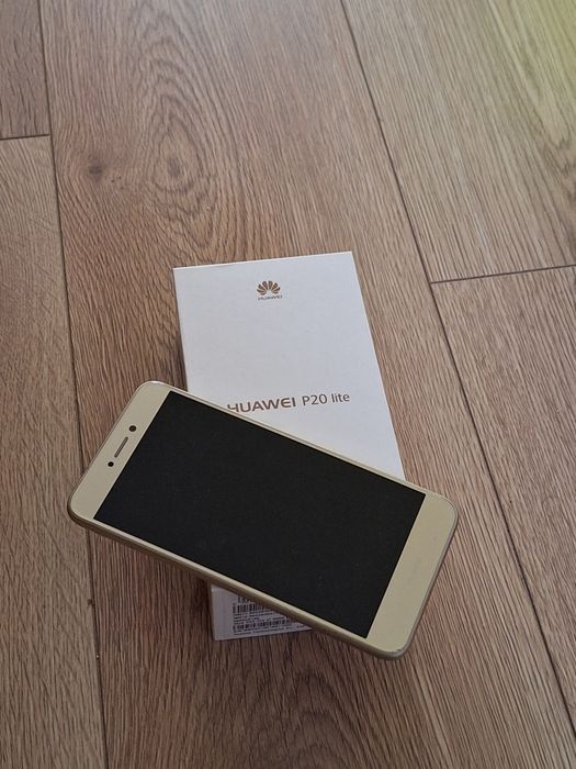 Продавам Huawei P 9  lite