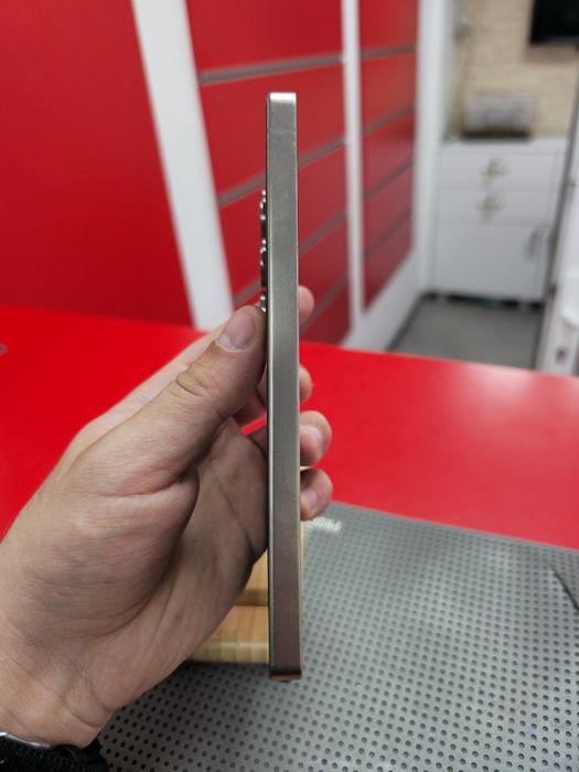 Samsung Galaxy S25 Ultra 512GB / 12GB