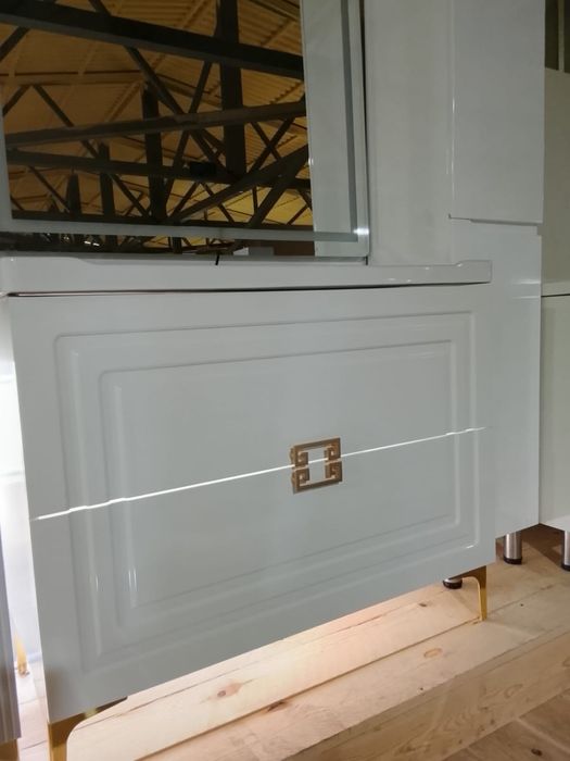 Тумбы под раковиной крашеная