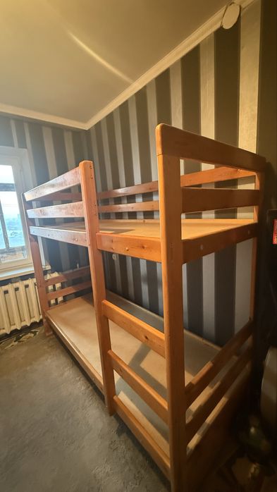 Продам двухъярусную кровать