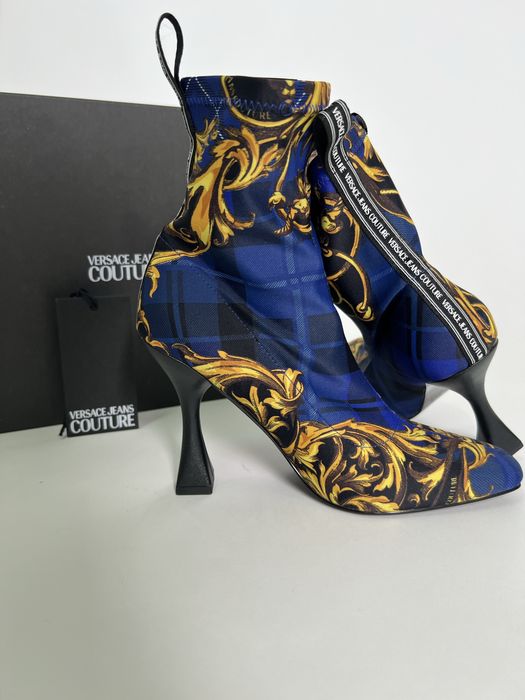 Боти на Versace Jeans Couture