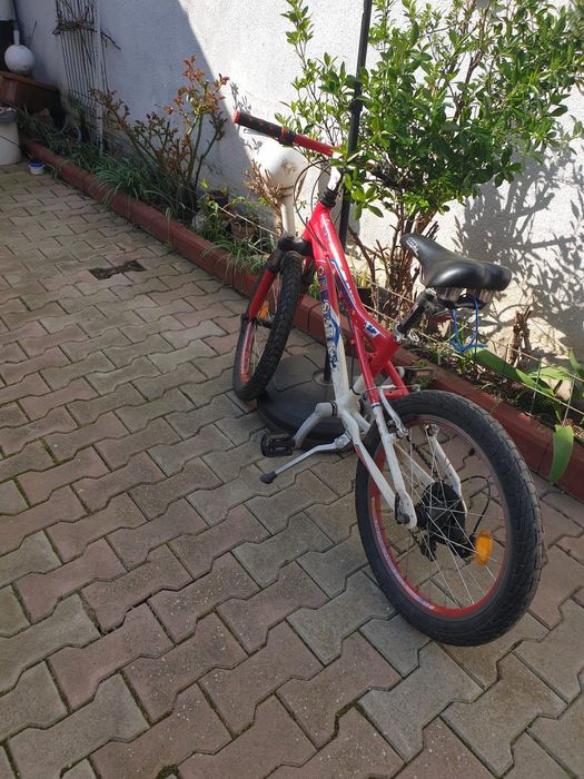 Bicicletă copii 20”. Vârsta 6-10 ani