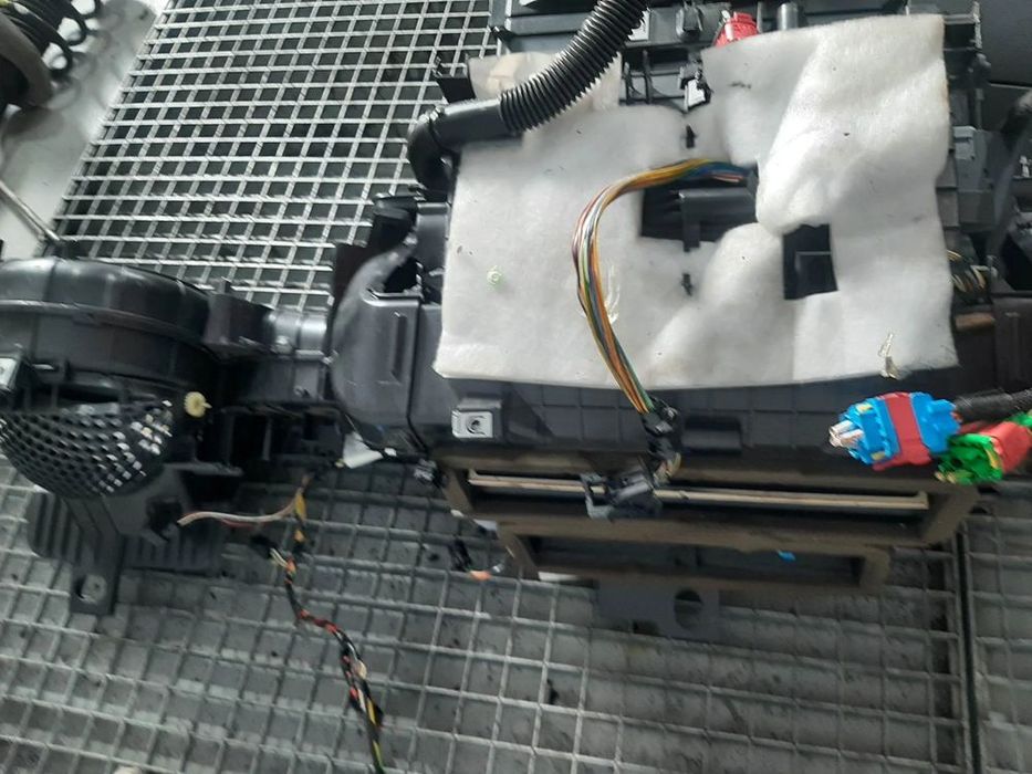 tulumba aer clima bord peugeot 3008 1.6 hdi  9682709180